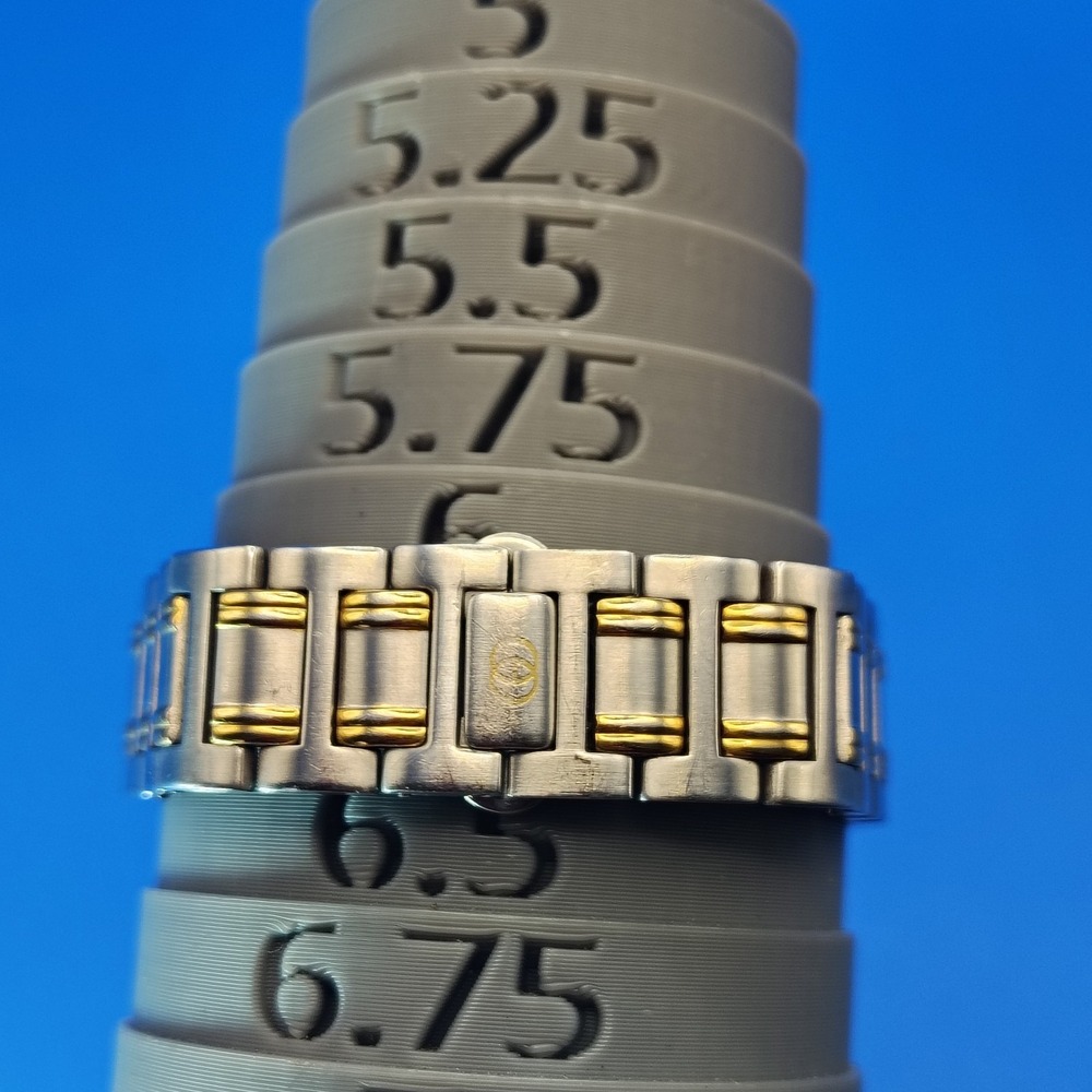 Vintage 1987 Gucci 9000M Swiss Made Women's Quartz Luxury Watch Size 6.25+ Link‎ - Picture 8 of 9